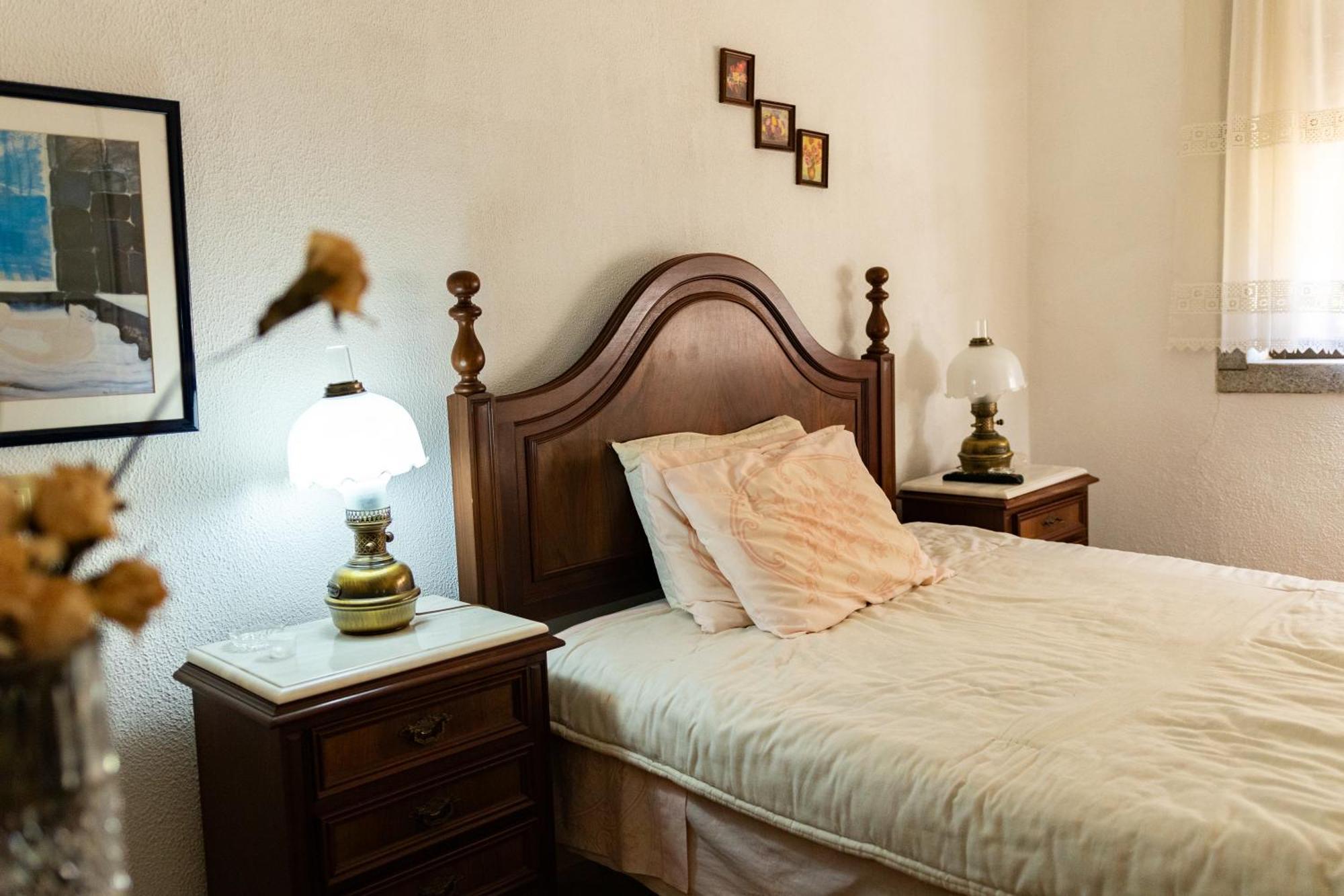 Quinta Dos Sincais Bed & Breakfast Guarda Bagian luar foto