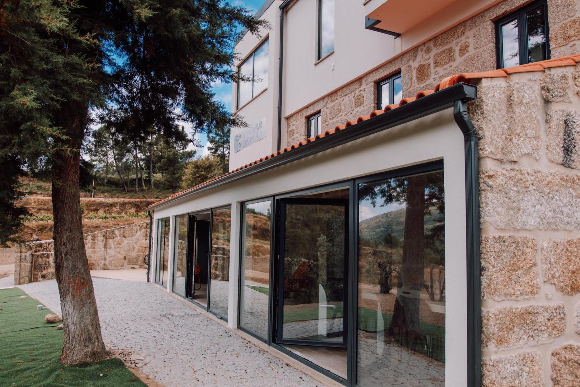 Quinta Dos Sincais Bed & Breakfast Guarda Bagian luar foto